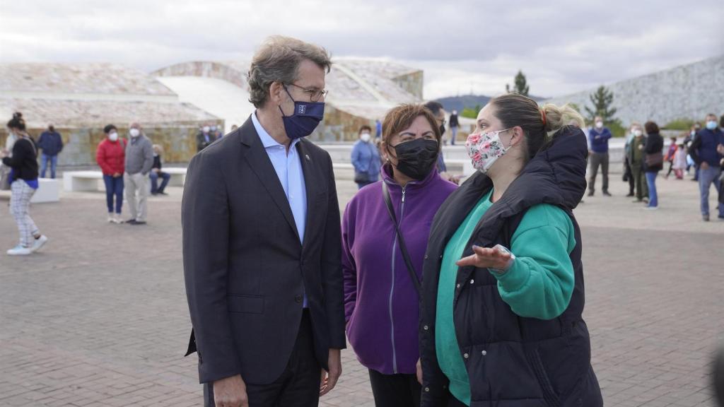 El presidente de la Xunta de Galicia, Alberto Nuñez Feijóo, después de vacunarse contra la Covid-19.