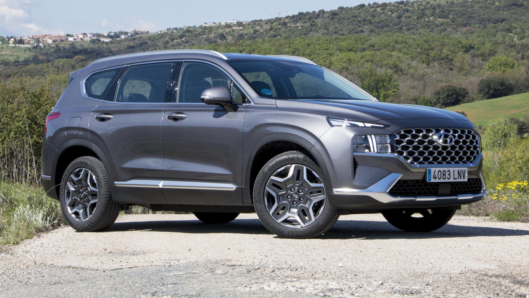 Galería de fotos del nuevo Hyundai Santa Fe, un SUV grande de siete plazas y con motores híbridos