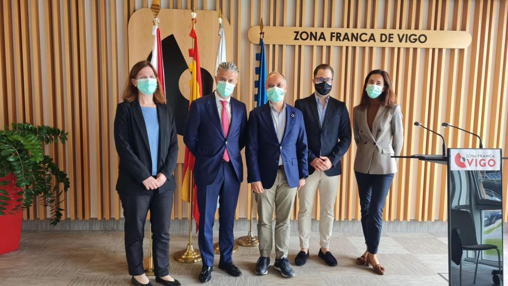 David Regades, de Zona Franca, e Iván Suárez Fernández, de AJE, han presentado la formación