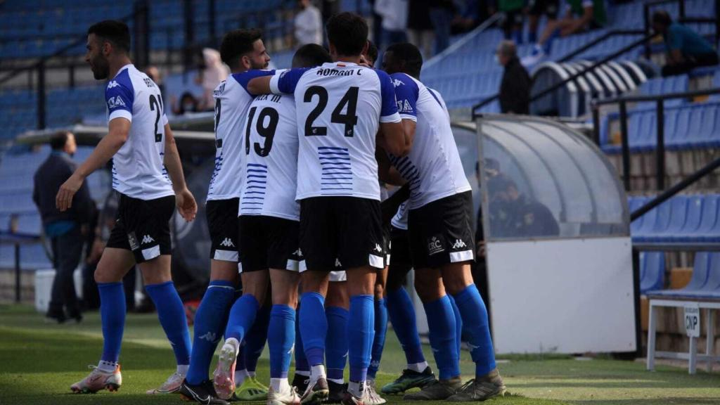 Gol del Hércules ayer ante el Llagostera
