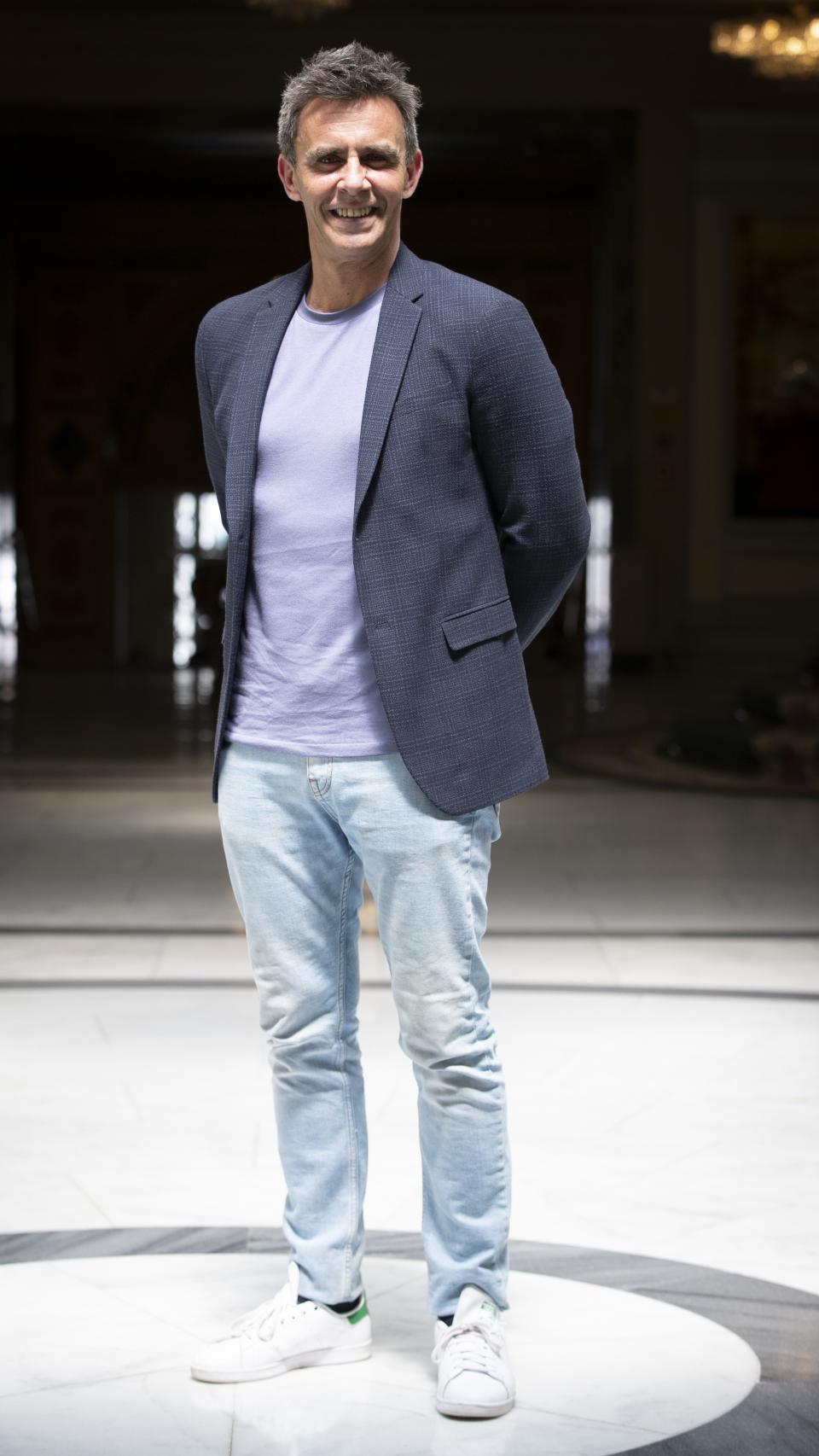 Alonso Caparrós en la presentación de su libro.