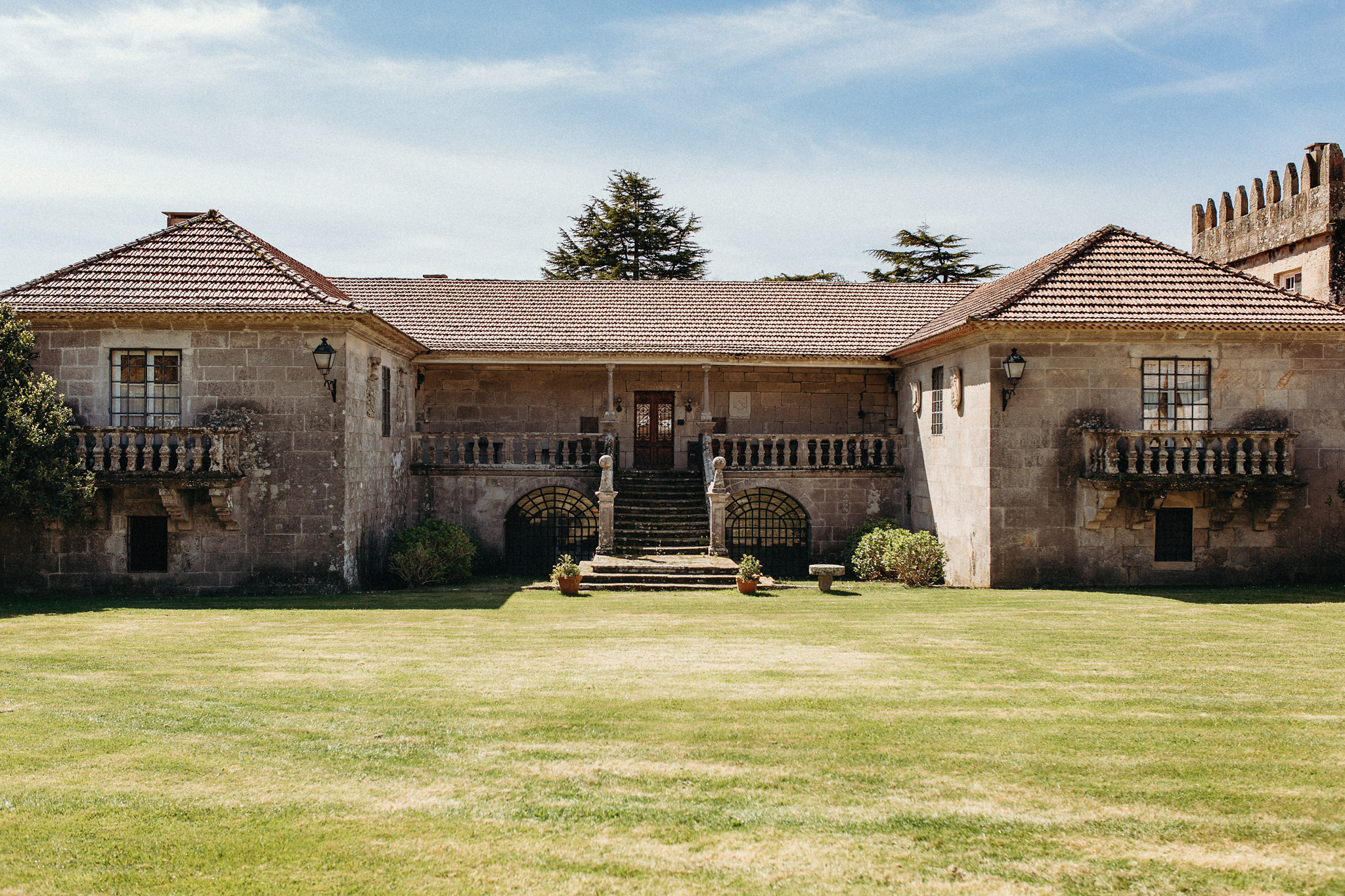 Fachada principal del Pazo de Urzaiz. Foto: Petit de la Crème.