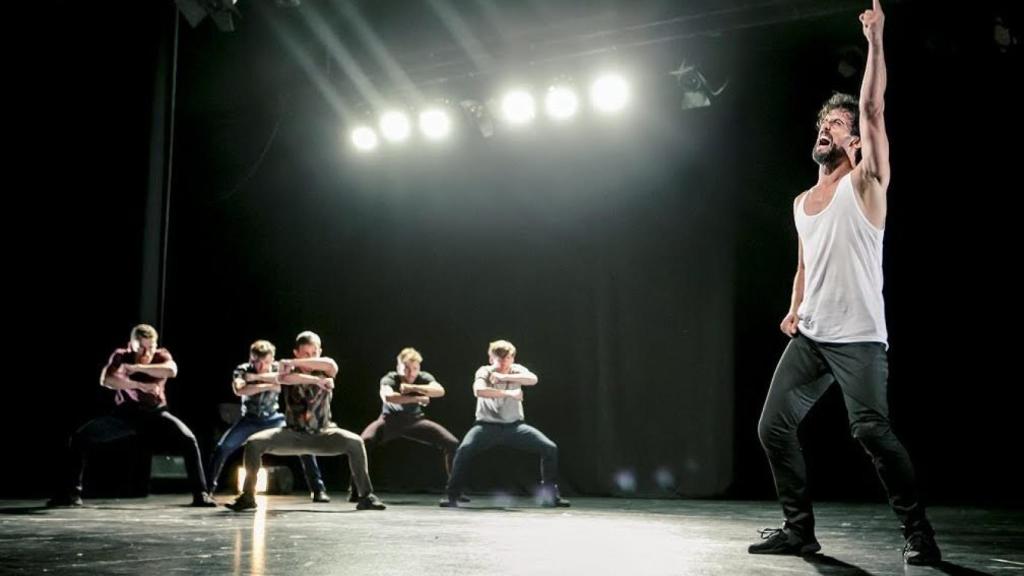 Con 'La maldición de los hombres Malboro' Isabel Vázquez invita a reflexionar sobre la masculinidad tóxica.