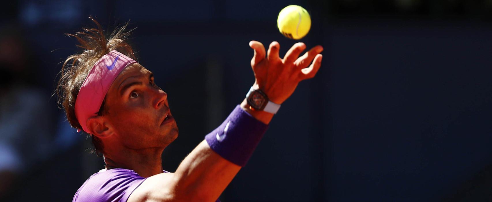 Nadal intenta sobrevivir ante Zverev con su saque