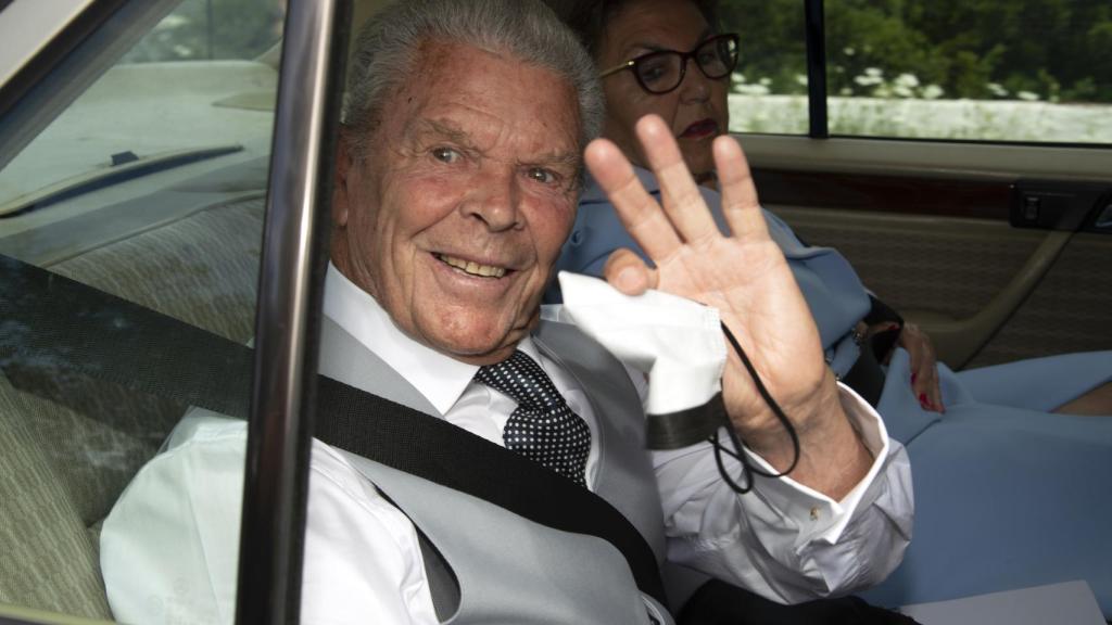 Antonio Ruiz Rodríguez, abuelo de la novia, a su llegada a la iglesia.
