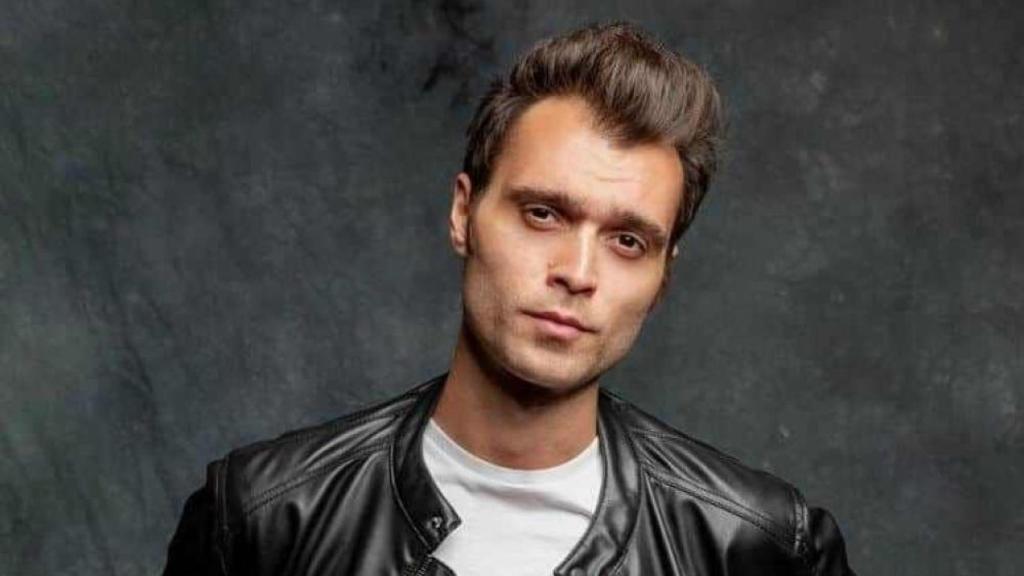 Hakan Kurtas compartió pantalla con Can Yaman en 'Dolunay'.