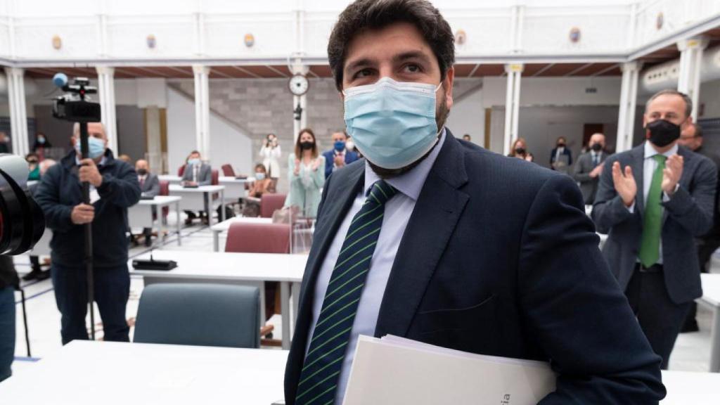 El presidente del Gobierno regional, Fernando López Miras, en la Asamblea Regional.