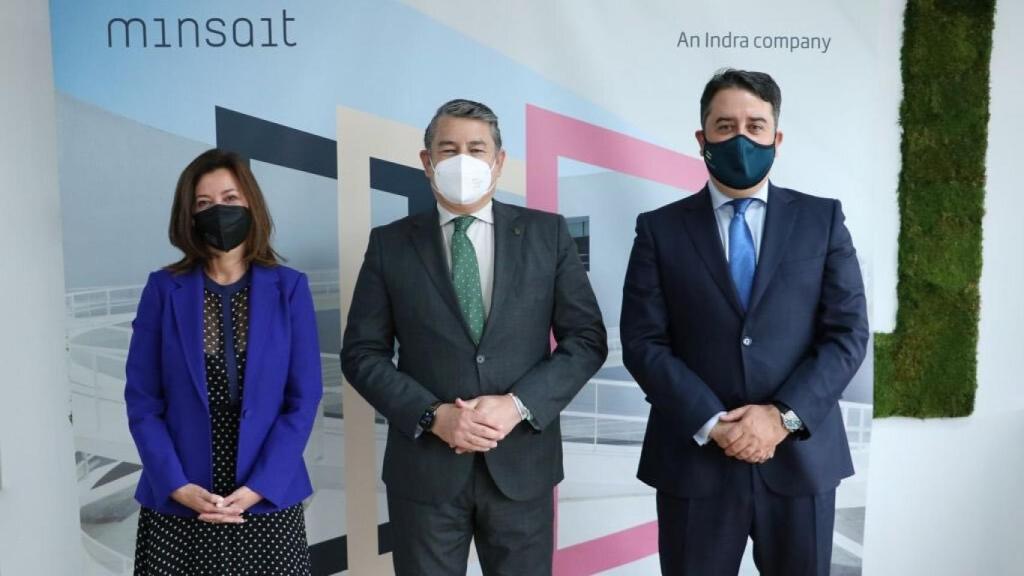 María Pérez,  Antonio Sanz y Luis Fernández