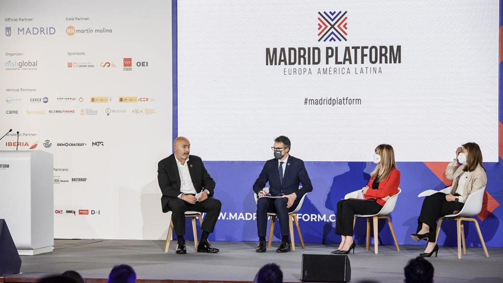 Una de las mesas redondas organizadas en Madrid Platform.
