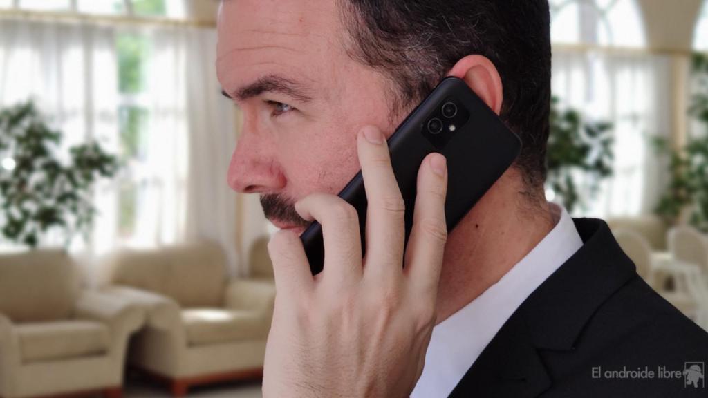 El ASUS Zenfone 8 es el móvil perfecto para llevarlo a una boda