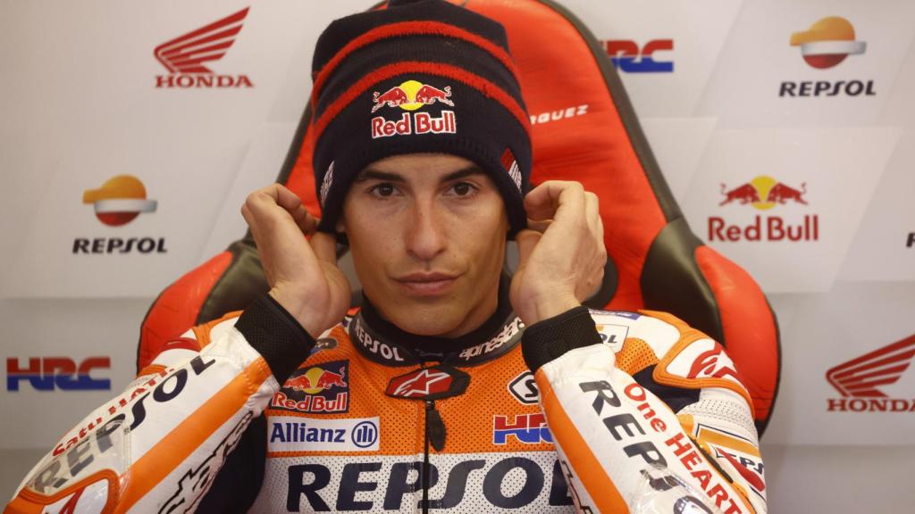 Marc Márquez, en el box de Honda