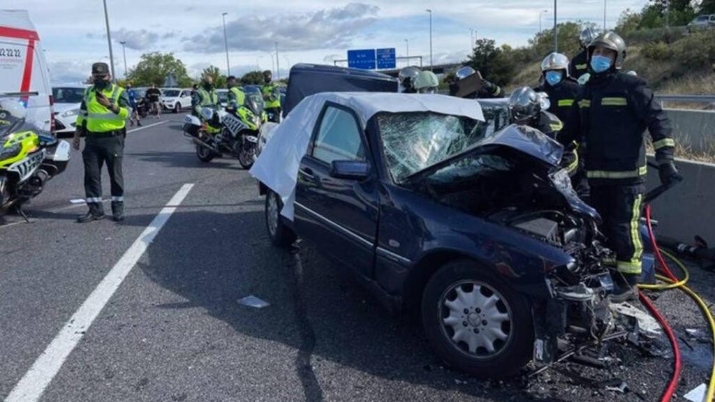 Una imagen del accidente ocurrido este domingo en la M-50