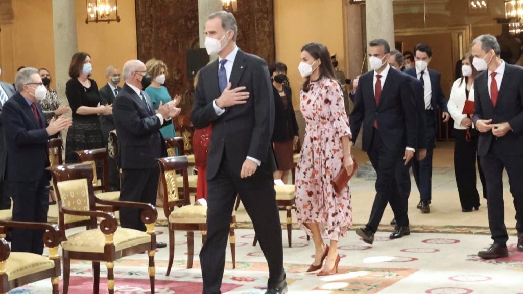 El 'outfit' que ha escogido la Reina para su acto de este lunes.