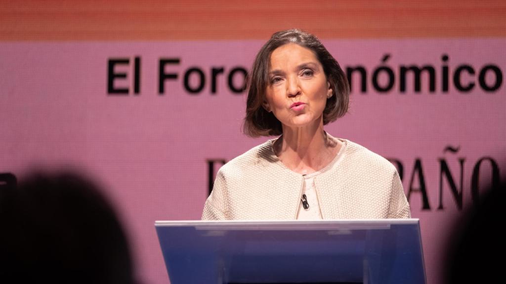 Reyes Maroto, ministra de Industria, Comercio y Turismo, en la inauguración del Foro Económico Español, Canarias tras la Covid.