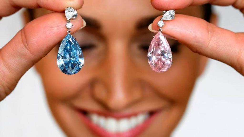 Los pendientes Apolo y Artemisa, los más caros jamás vendidos en una subasta.