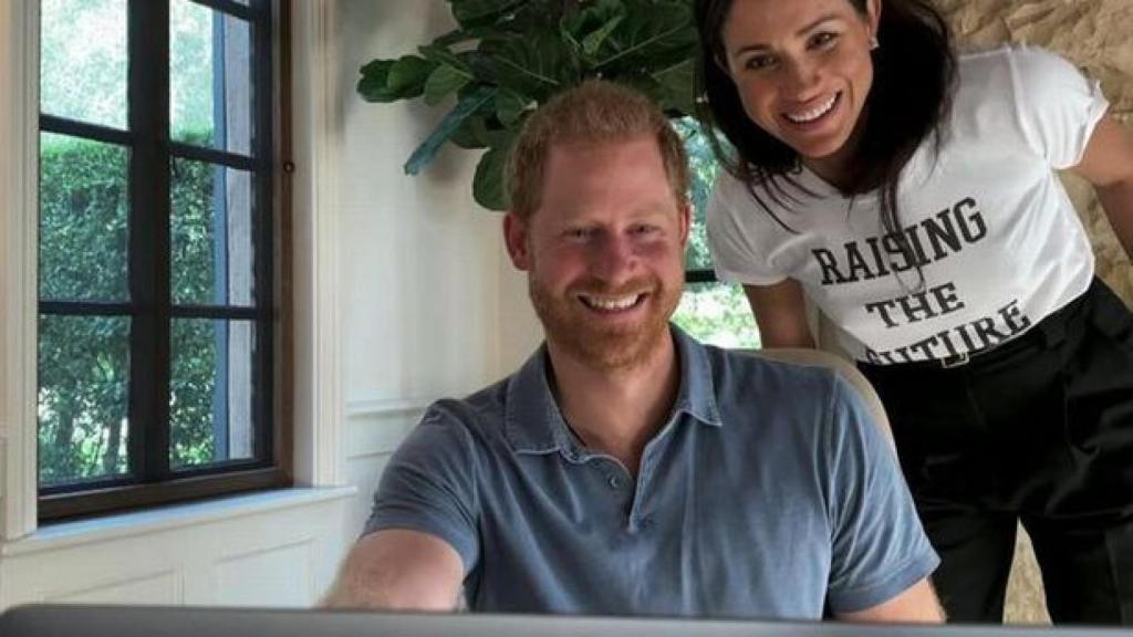 Meghan Markle, durante su aparición en el 'trailer' de la serie del príncipe Harry y Oprah Winfrey.