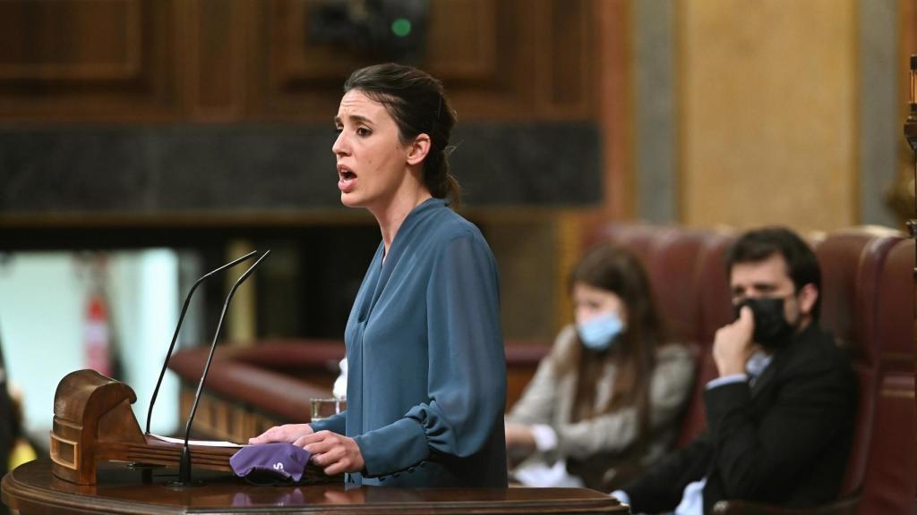 Irene Montero, durante su intervención este martes en la tribuna del Congreso.