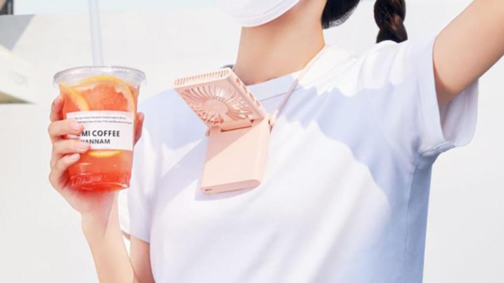 Es discreto pero funcional.