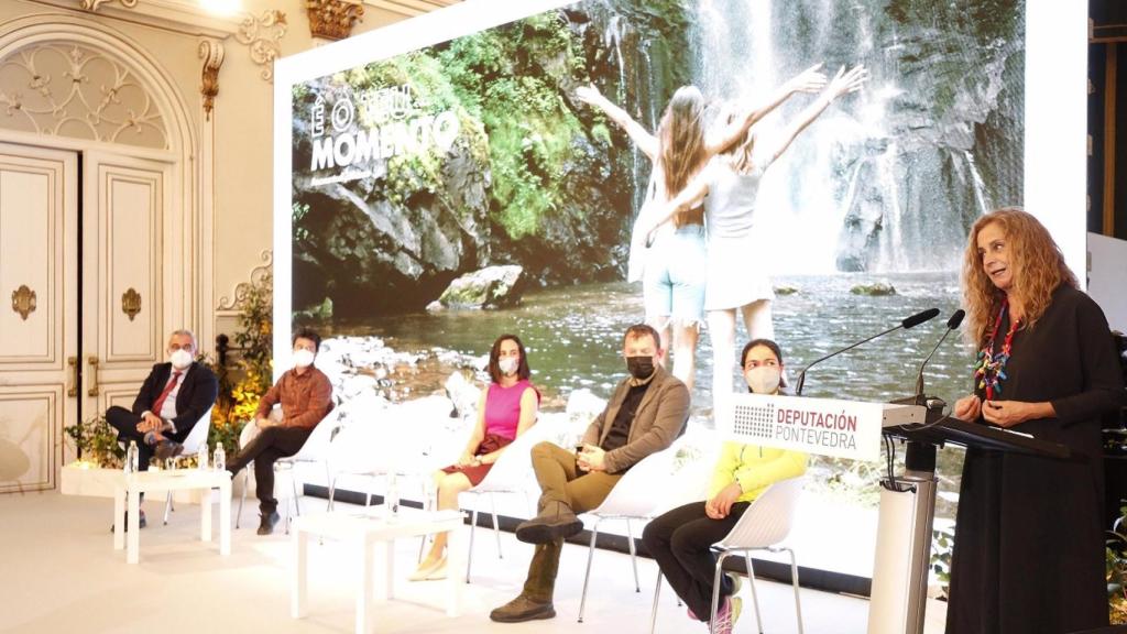 La presidenta de la Diputación de Pontevedra, Carmela Silva, en la presentación del II Plan Estratégico de Turismo de la institución y de la campaña de presentación como destino en la feria Fitur 2021