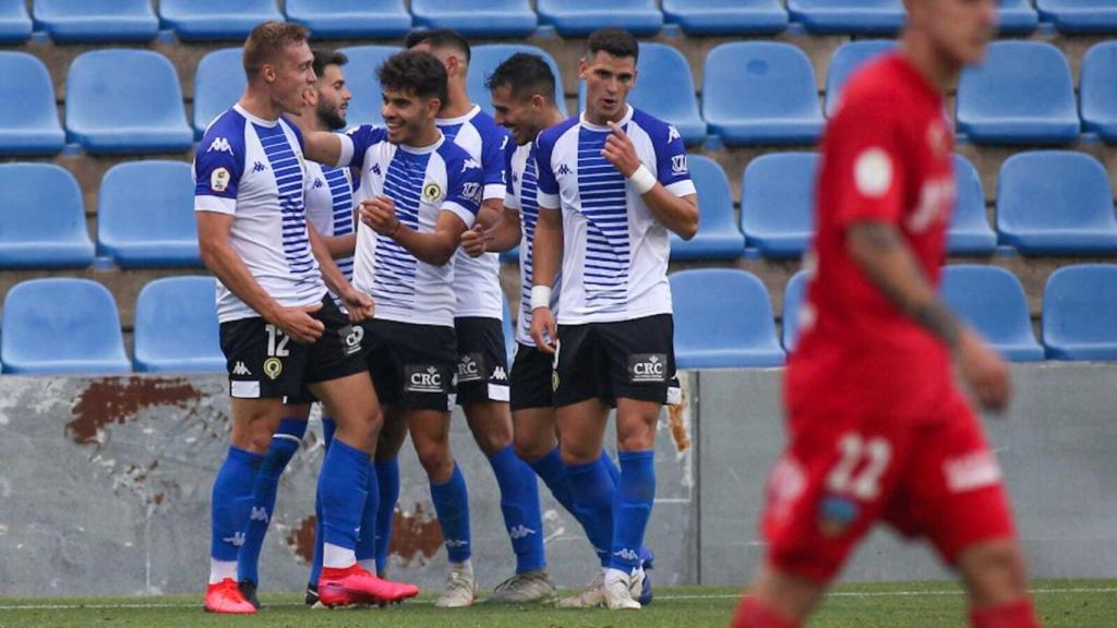 Abde y Manu Garrido celebran uno de los goles.