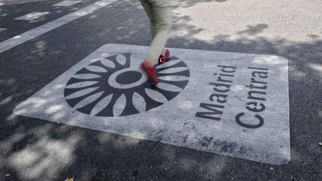 Señal de Madrid Central en el centro de la capital. EP