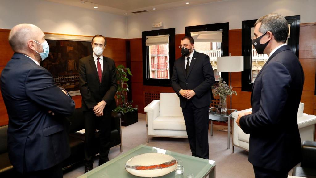 EDP lanza proyectos renovables en Asturias por 470 millones, hasta un parque eólico marino