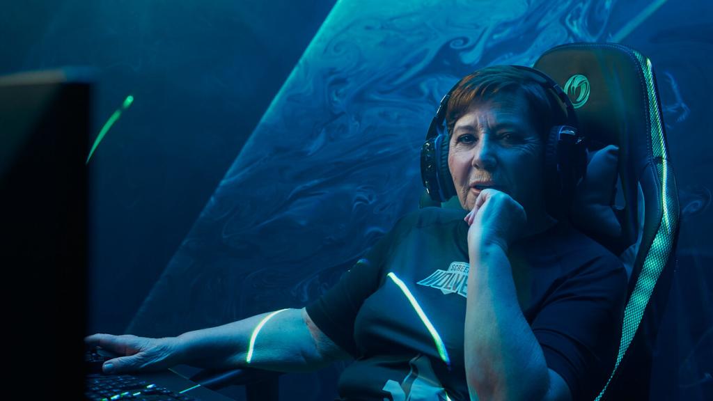 Celia Villalobos anuncia que capitaneará su propio equipo 'gamer'.