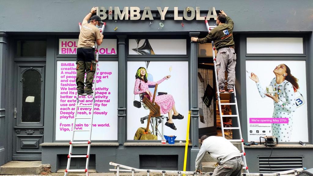 Montaje de una de las nuevas fachadas en Alemania.