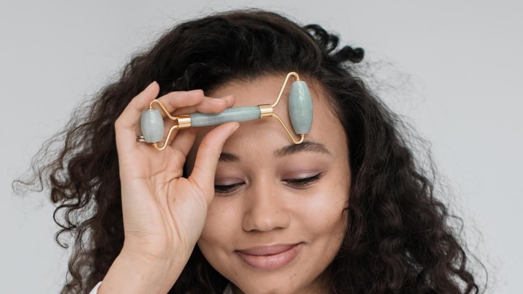 Yoga facial o cómo  lucir una piel tersa en pocos minutos