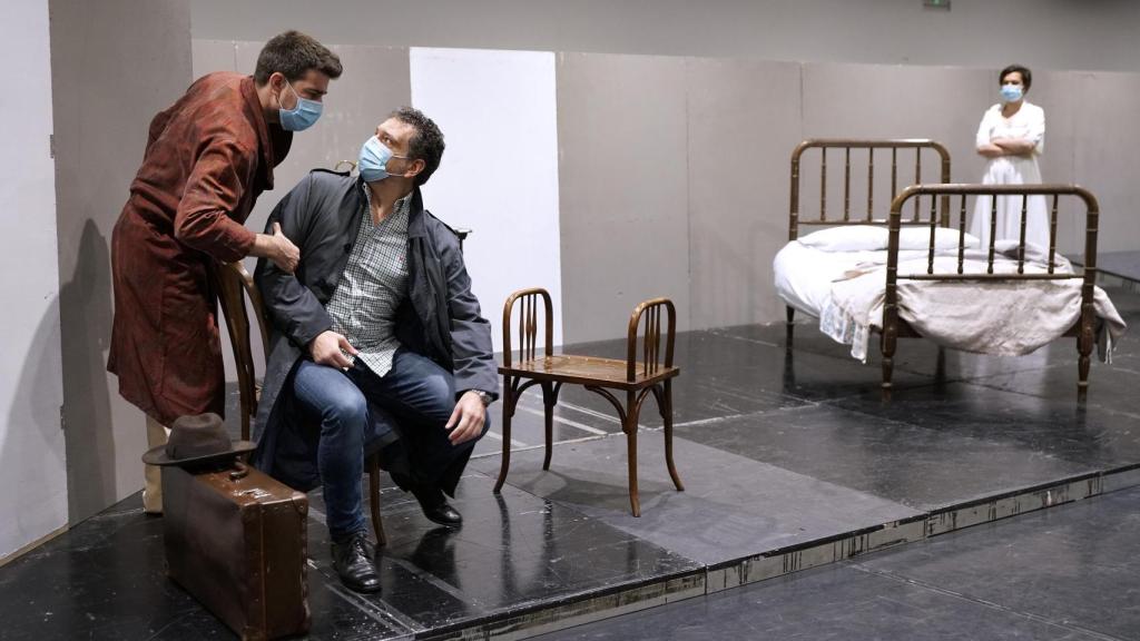 Jordi Francés dirige a solistas de la Orquesta Titular del Teatro Real en las Naves del Español en Matadero.