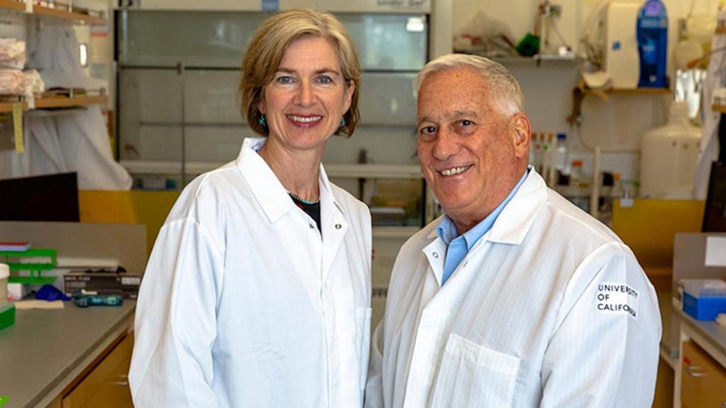 Jennifer-Doudna-y-Walter-Isaacon