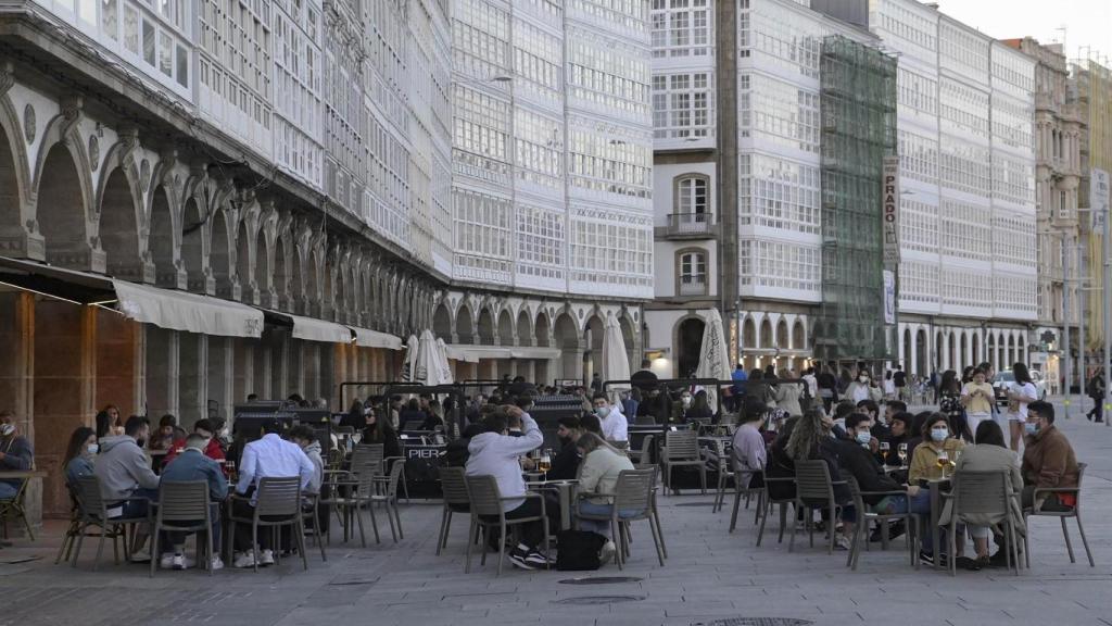 Foto de archivo de las terrazas de la Marina, en A Coruña.