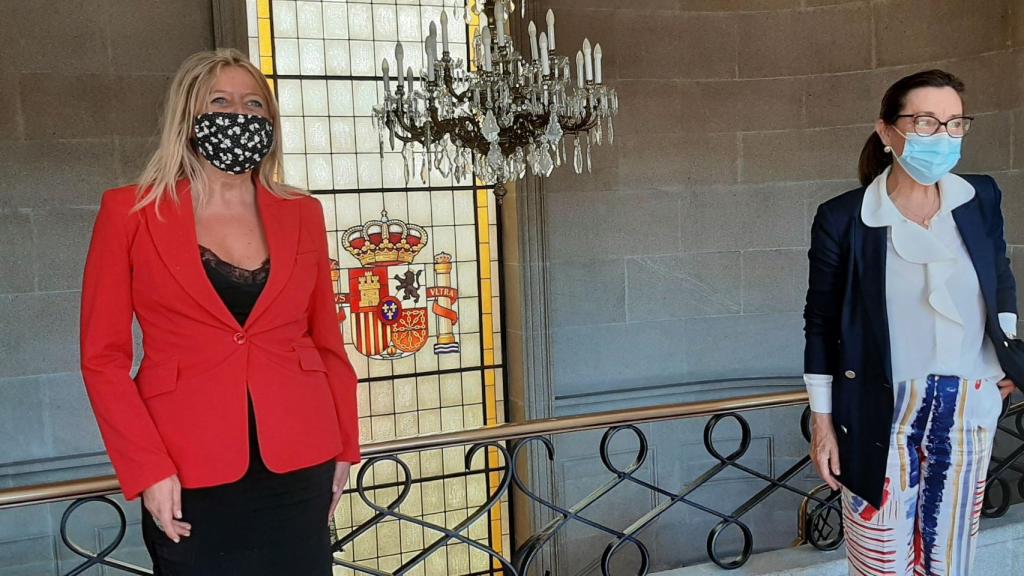 Maica Larriba y Beatriz Sestayo