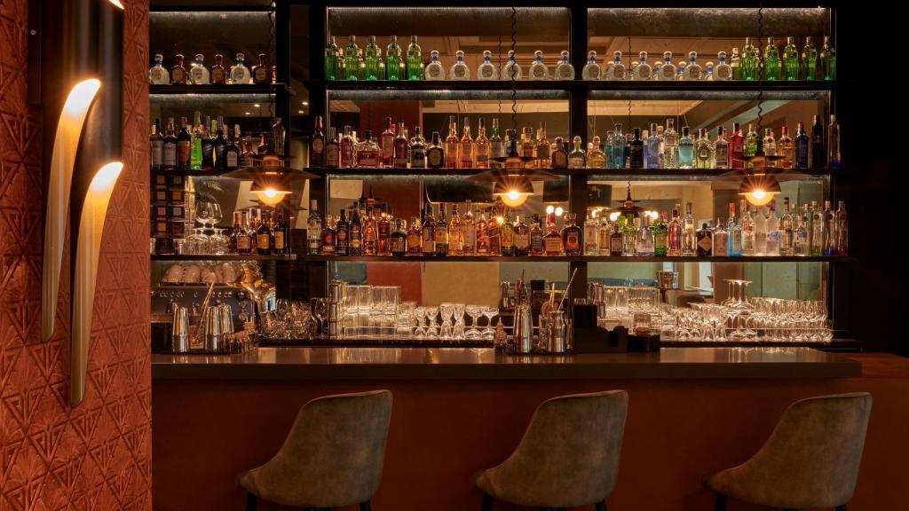 Interior de Mano de Santa