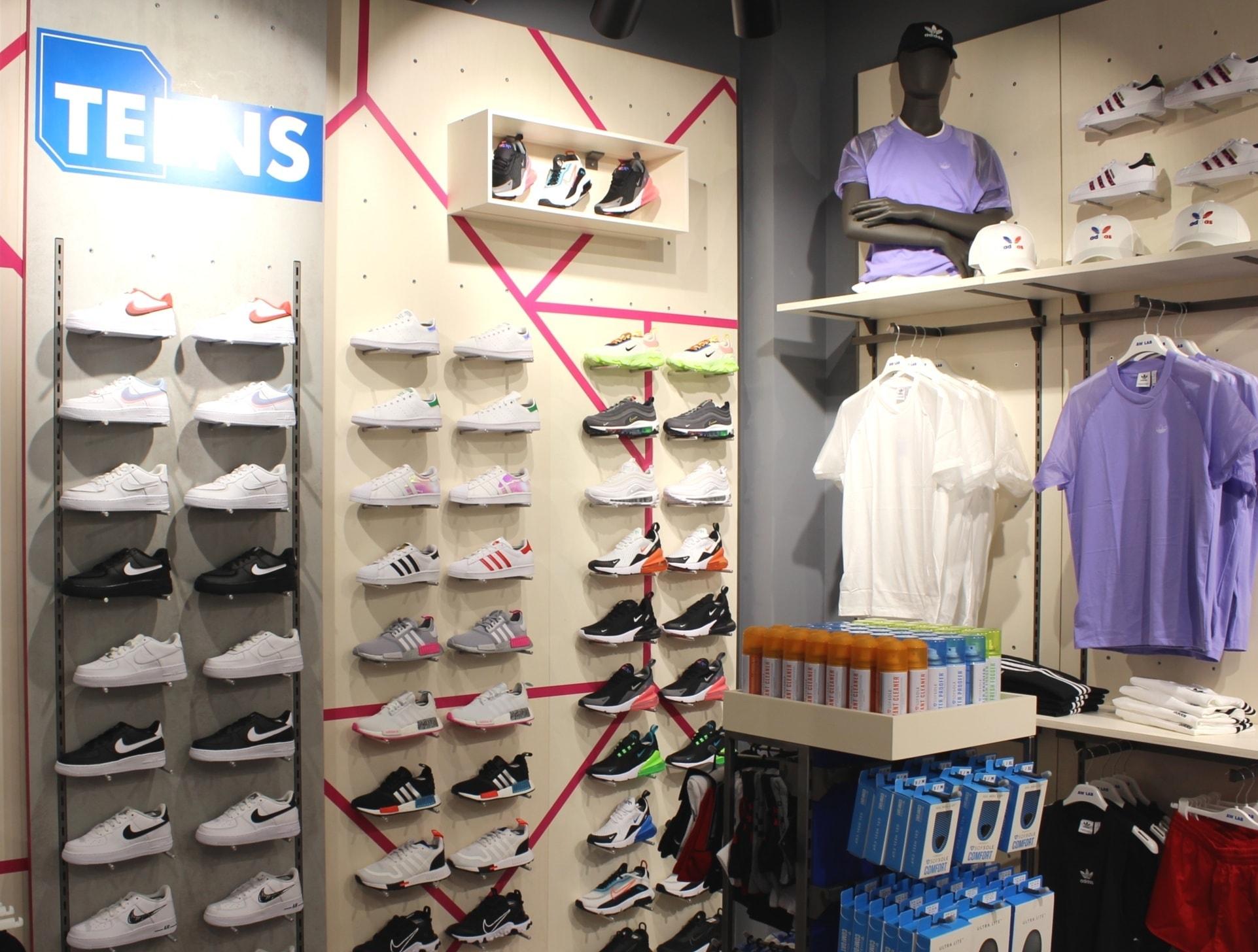 Detalles del interior de AW Lab (CC As Cancelas).