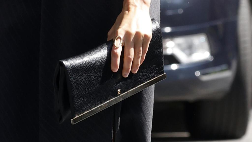 La cartera de Nina Ricci que ha lucido Letizia este miércoles.