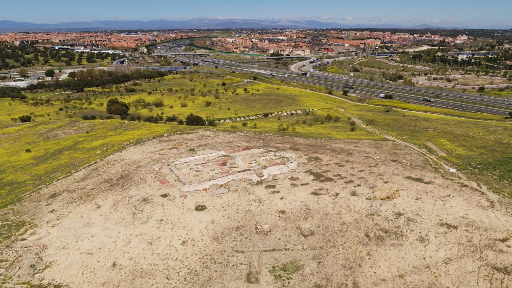 Vista aérea de los vestigios de la ermita del cerro de San Babilés.