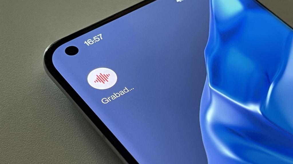 En Android hay que utilizar la aplicación de grabadora de voz.