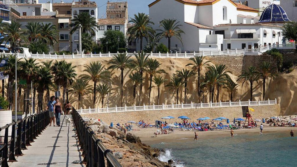 Playa del Mal Pas, vista desde el paseo del Puerto.