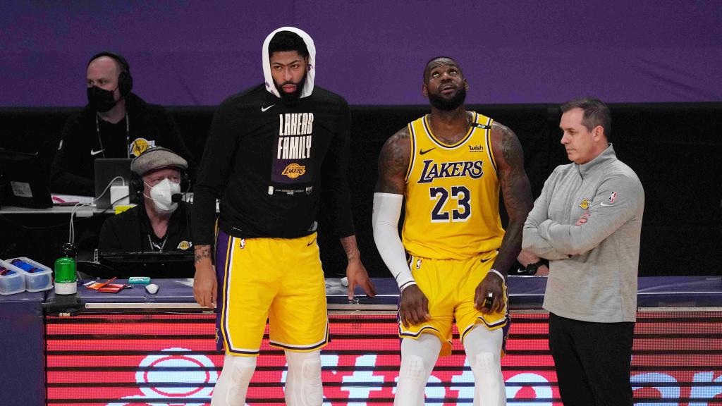 Anthony Davis y LeBron James