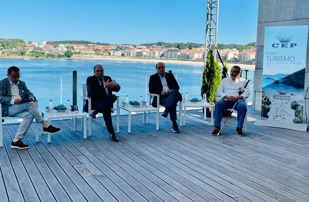 Coloquio en el Real Club Náutico. Foto: CEP. 