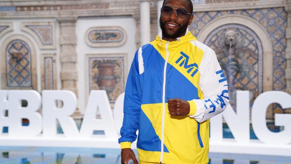 Floyd Mayweather en el acto de presentación de su combate contra Logan Paul