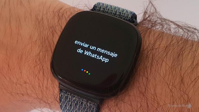 El Asistente de Google llega a los relojes FitBit en España