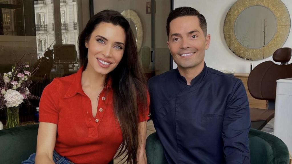 La presentadora Pilar Rubio, junto a su dentista, Carlos Saiz.