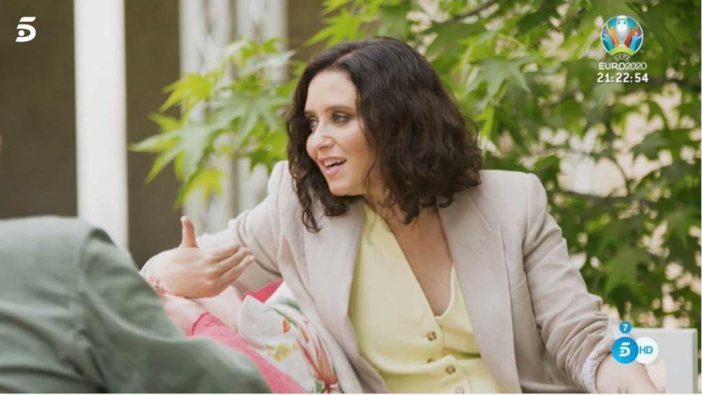 Isabel hablando de su hermano y de cómo es su relación en la actualidad.