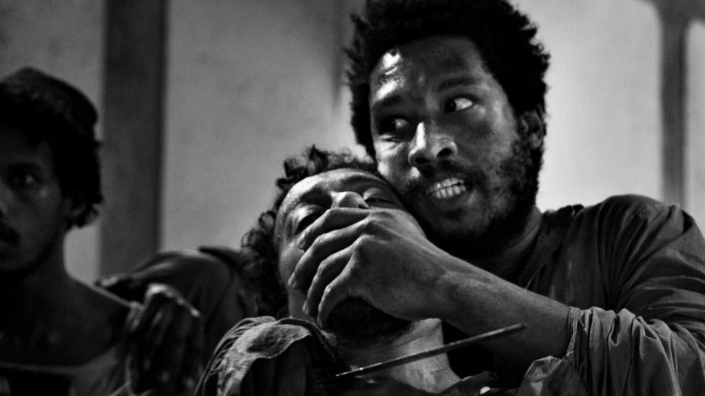 Roger Casamajor y Óskar Kapolla en 'El vientre del mar'.