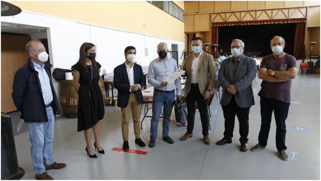 Entrega a los vecinos de cerca de 5.000 títulos de propiedad.