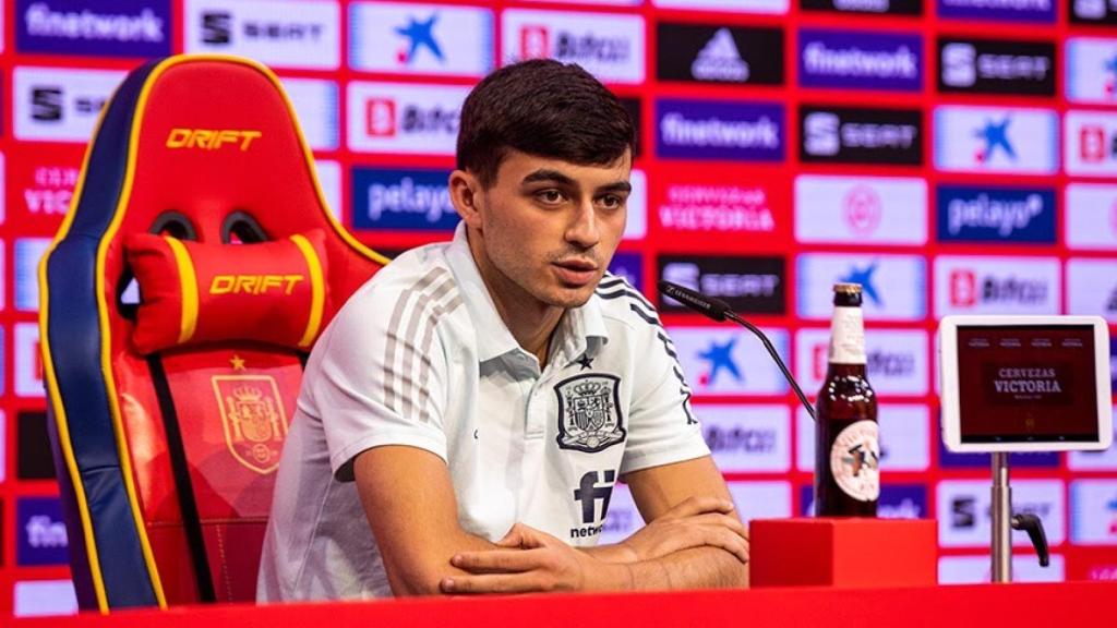 Pedri González, en una rueda de prensa con la Selección