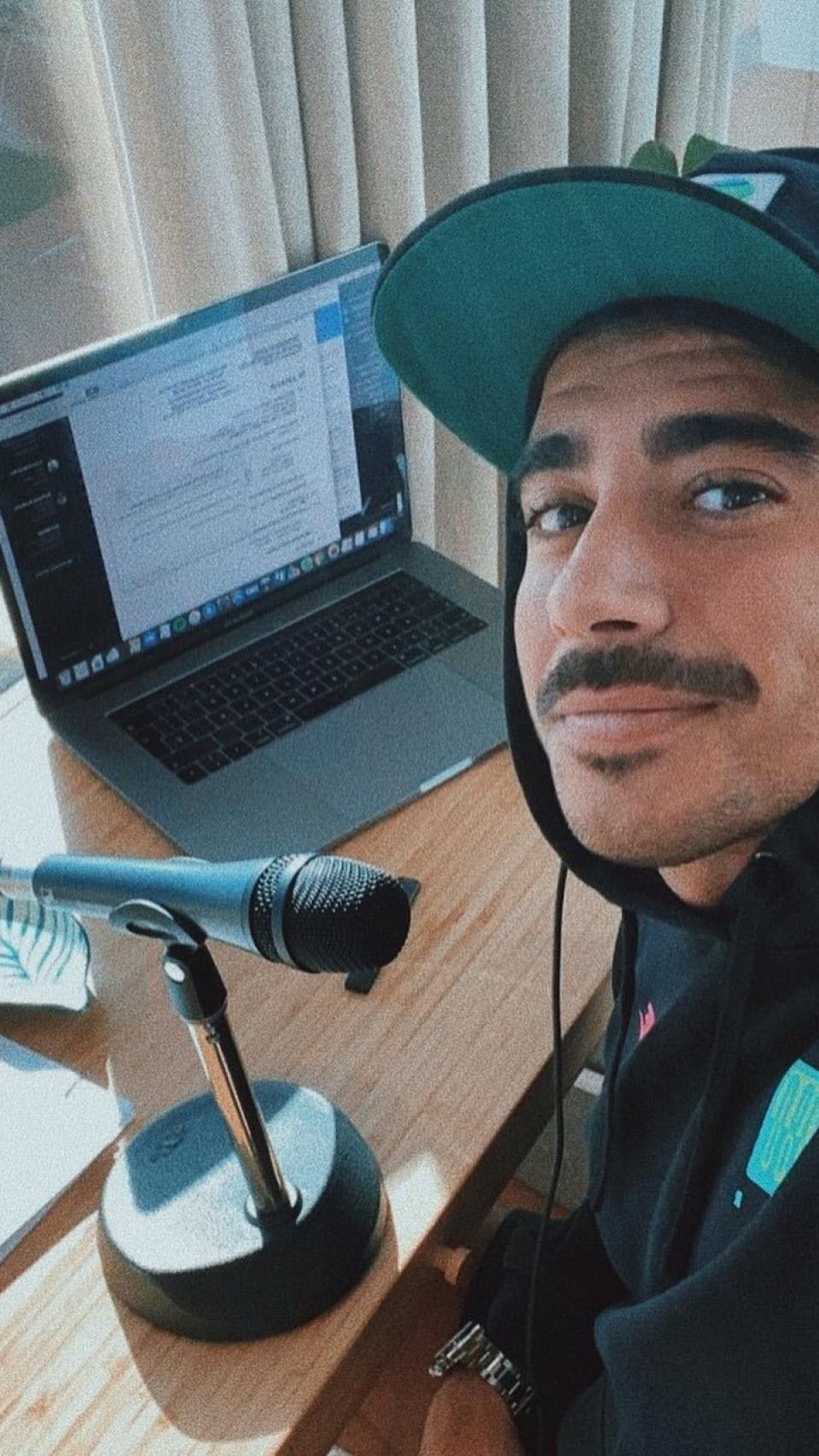 Alberto es una imagen de sus redes sociales.