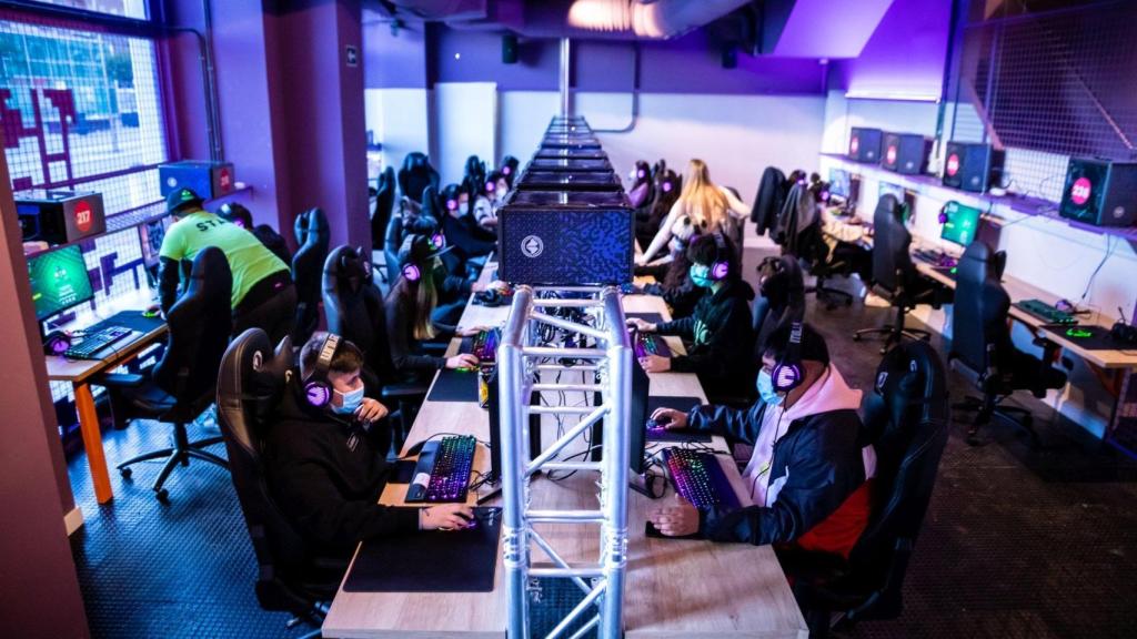 Uno de los centros de Beehive Gaming Box.